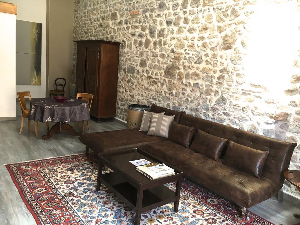 Les Hauts De Cluny Exterior photo